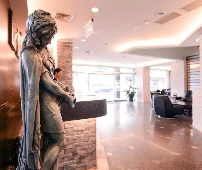 Fotos del hotel Waugh Den Business:  11