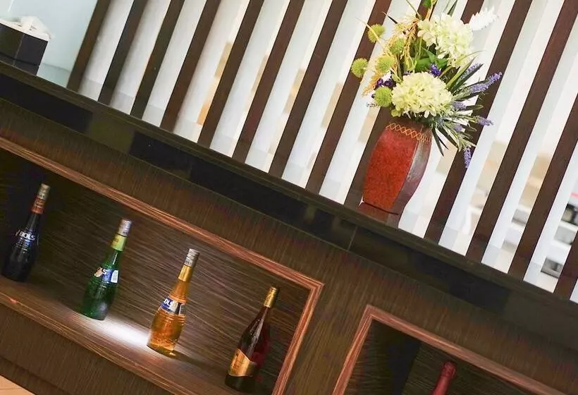 Fotos del hotel Celebes:  4