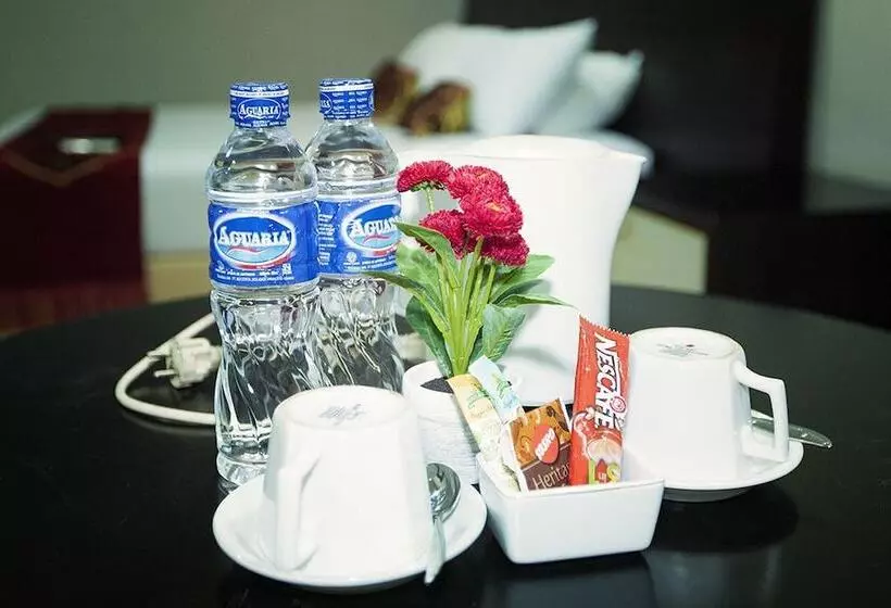 Fotos del hotel Celebes:  9