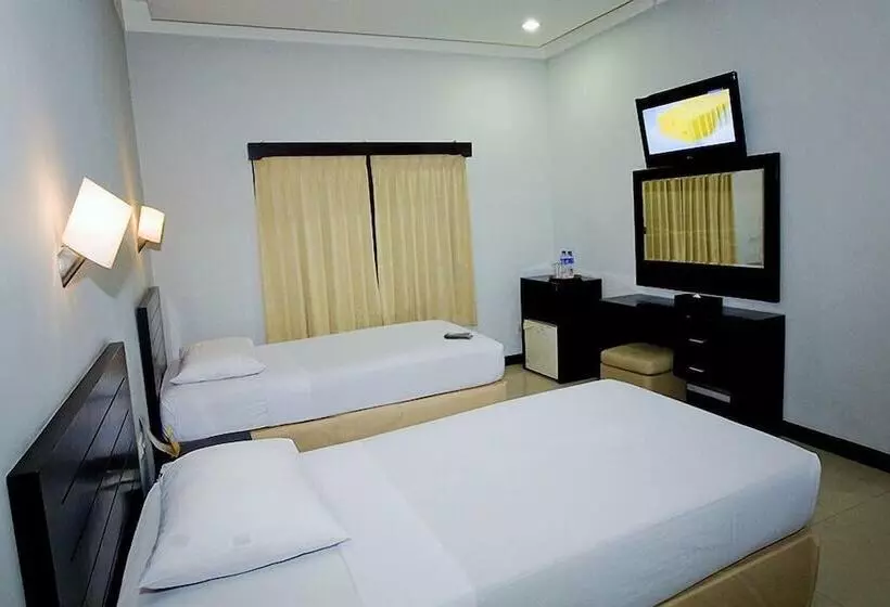 Fotos del hotel Celebes:  7