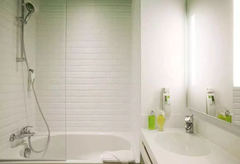Fotos del hotel Ibis Styles Paris Buttes Chaumont:  3