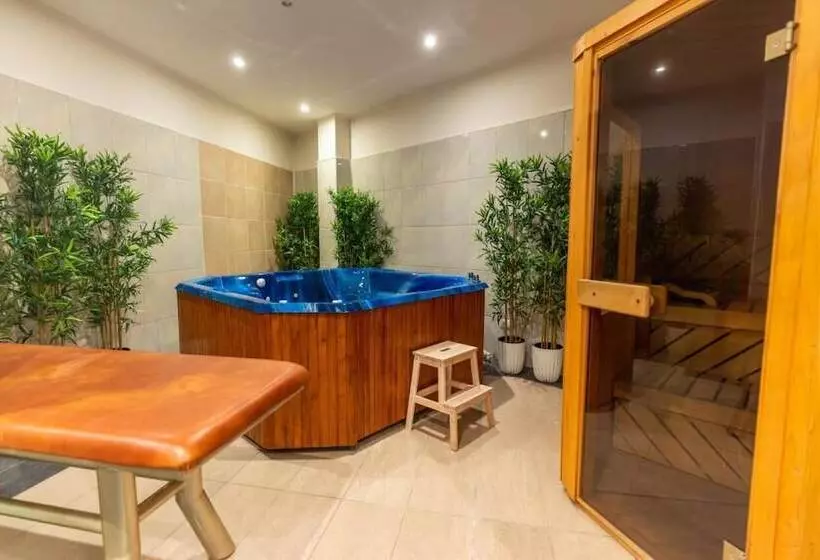 Fotos del hotel Expocenter:  5