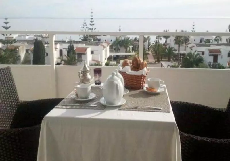 Fotos del hotel Hôtel Lyla Confort:  5