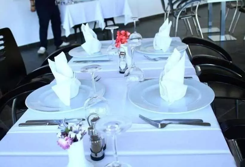 Fotos del hotel Hôtel Lyla Confort:  13