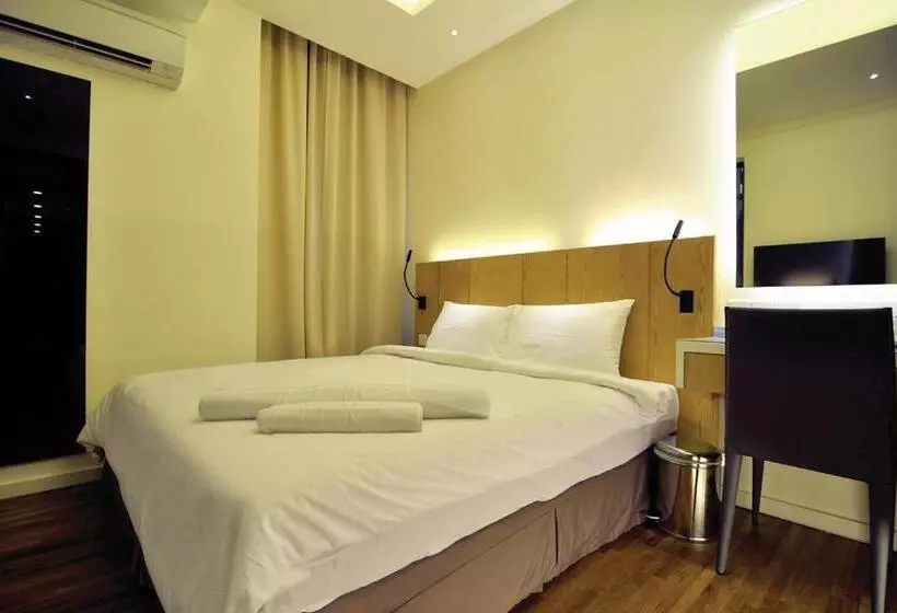 Fotos del hotel 7 Days Premium:  24