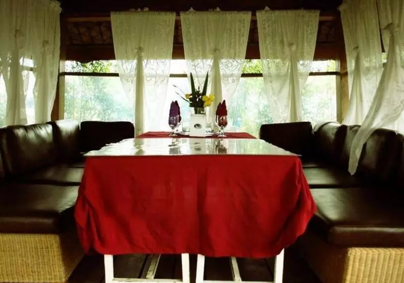 Fotos del hotel Tagaytay Country:  5