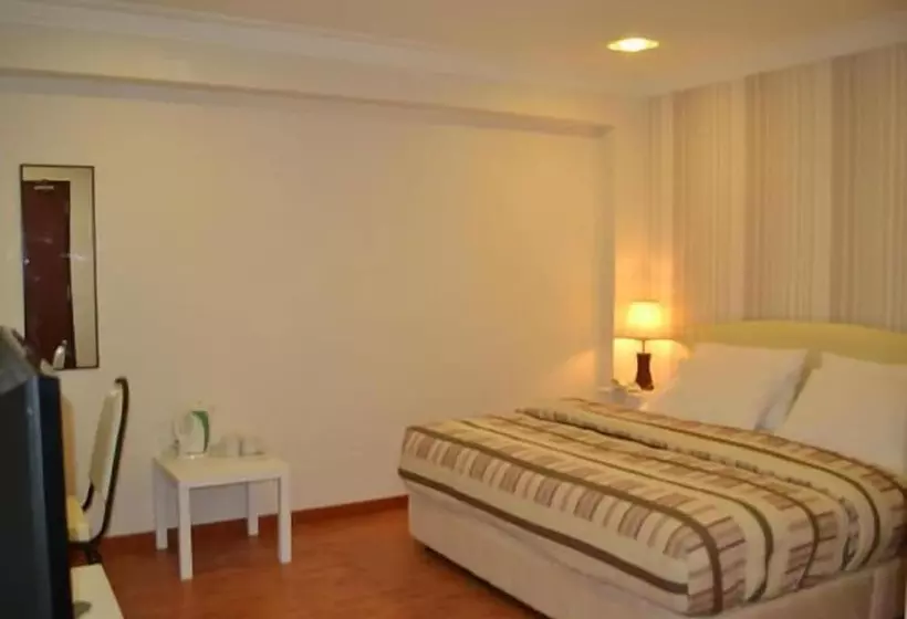 Fotos del hotel Golden Suites:  2