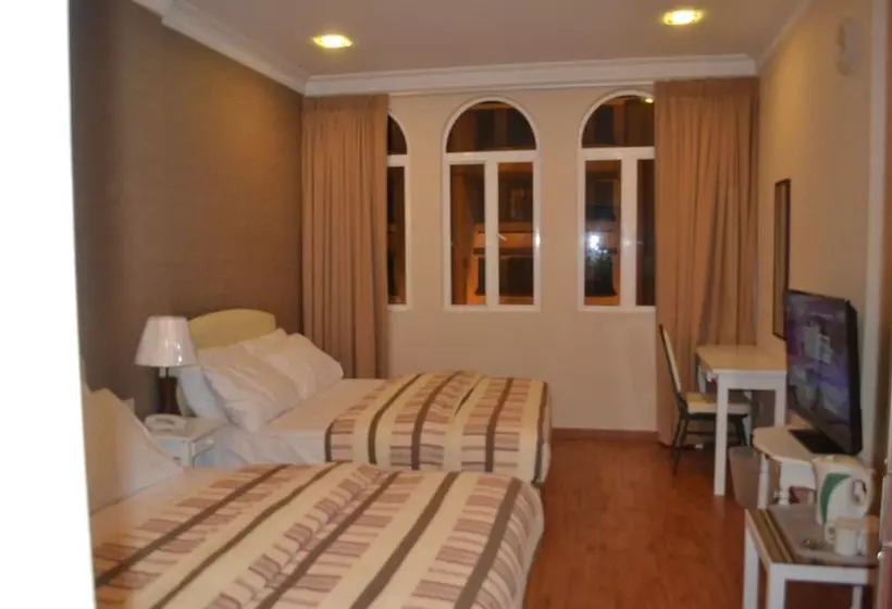 Fotos del hotel Golden Suites:  21