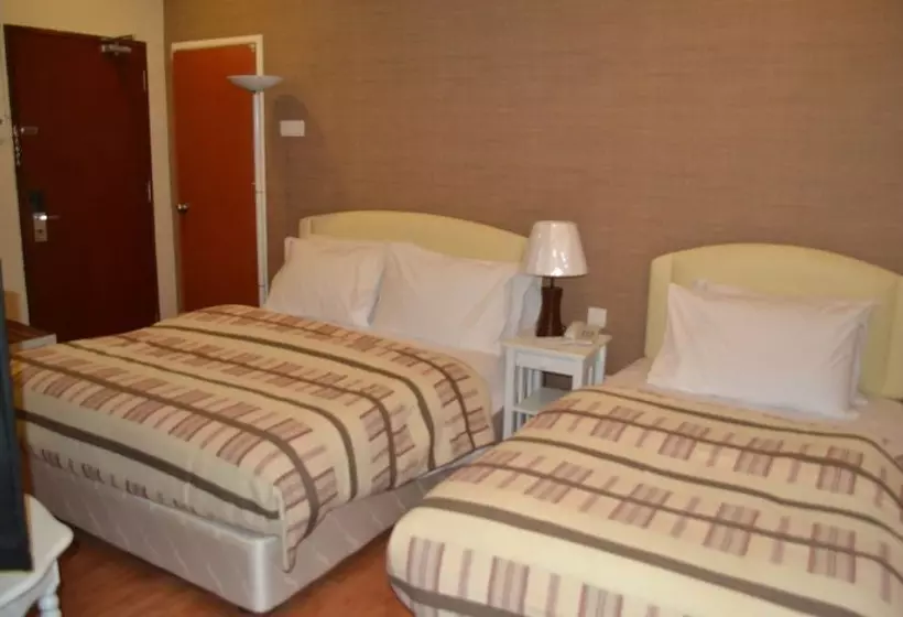 Fotos del hotel Golden Suites:  18