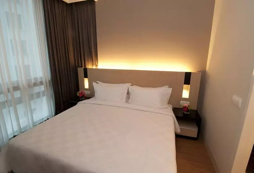 Fotos del hotel Golden Suites:  24