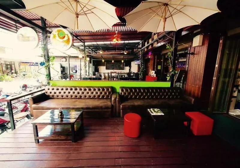 Fotos del hotel Basic Line  At Loikroh:  19