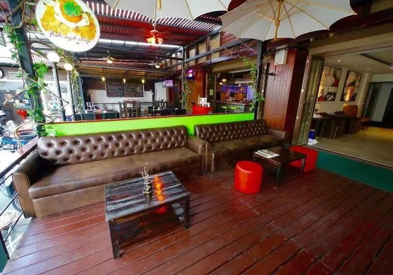 Fotos del hotel Basic Line  At Loikroh:  15