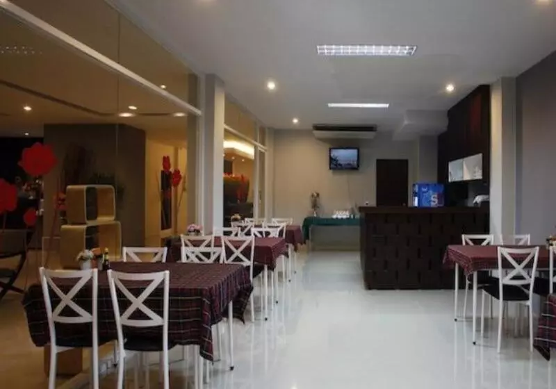 Fotos del hotel Nize:  7