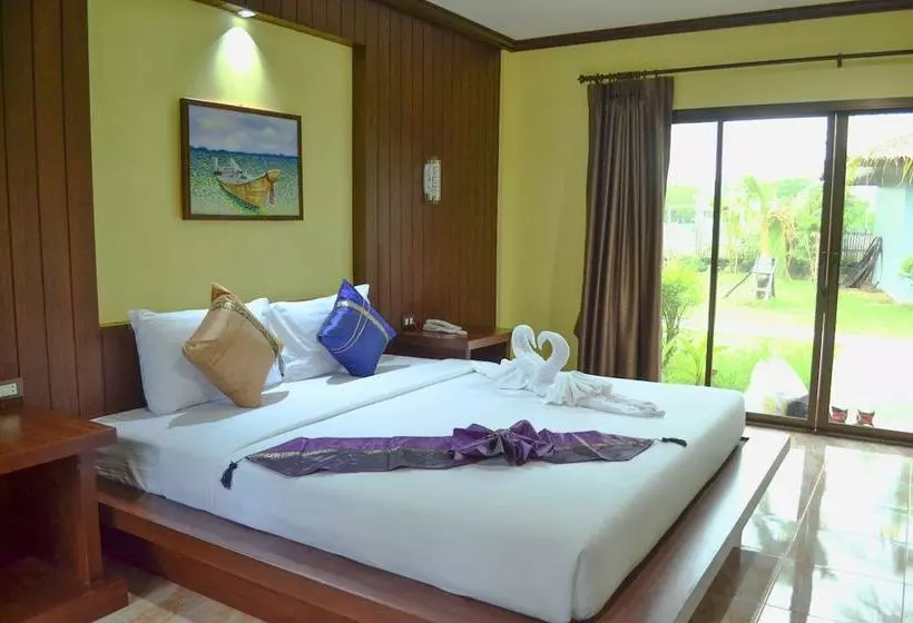 Fotos del hotel The Villa Laemhin Lagoon Resort:  9