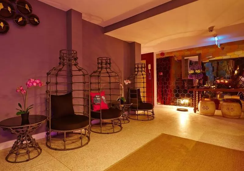 Fotos del hotel The Weekend Pattaya:  2