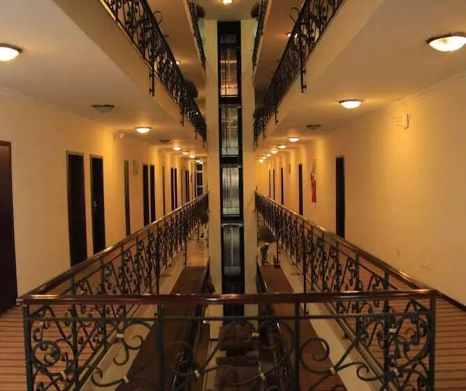 Fotos del hotel Debredamo:  3