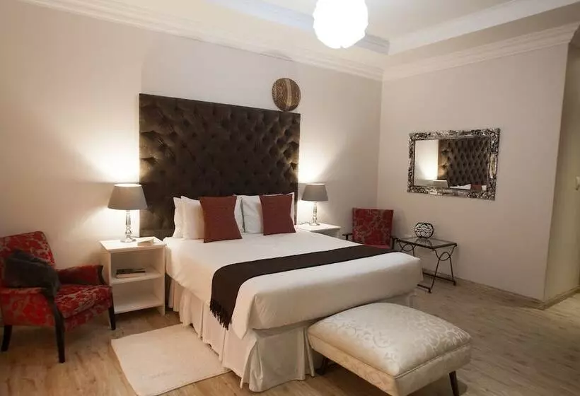 Motsamai Lodge