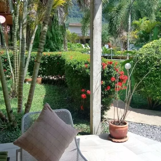 Fotos del hotel Escapecabins:  21