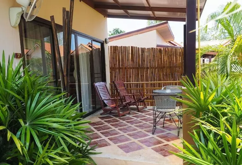 Fotos del hotel Escapecabins:  12