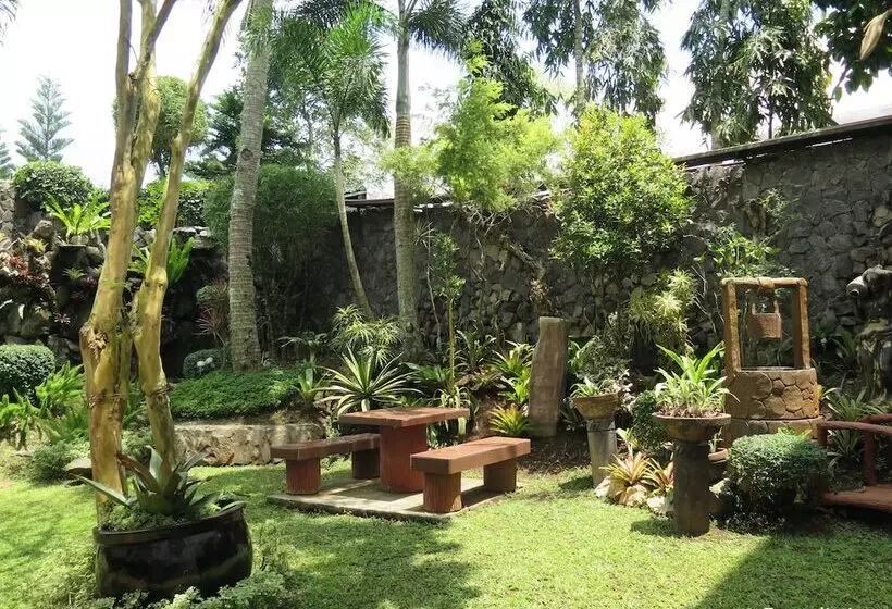 Fotos del hotel Emiramona Garden:  20