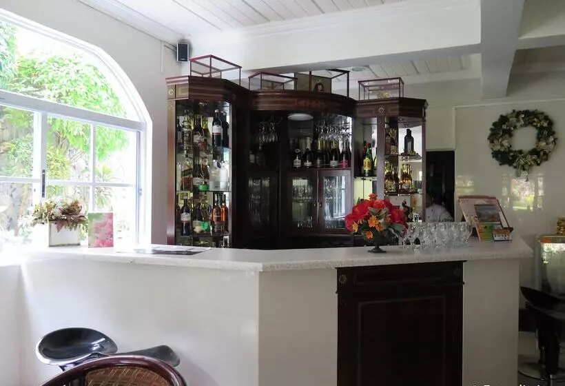 Fotos del hotel Emiramona Garden:  14