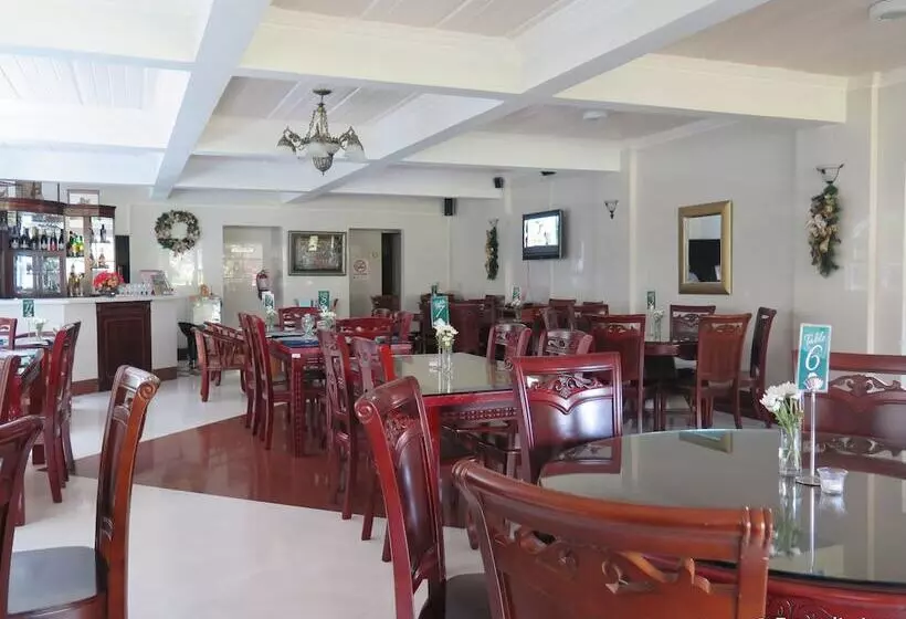 Fotos del hotel Emiramona Garden:  5