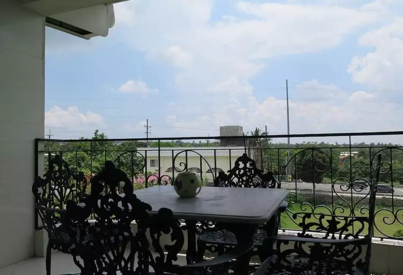 Fotos del hotel Emiramona Garden:  8