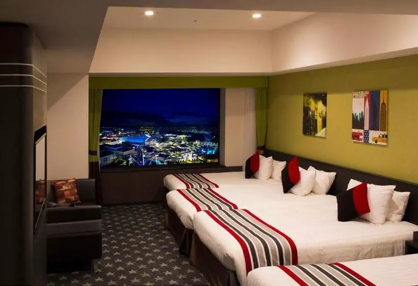 The Park Front  At Universal Studios Japan