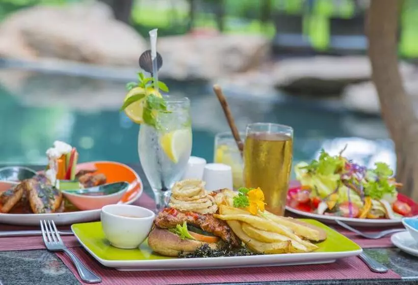 Fotos del hotel Lokuthula Lodges:  12