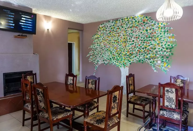 Fotos del hotel Mopani Lodge:  3