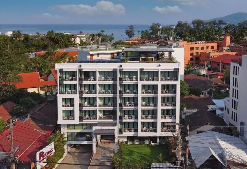 Paripas Patong Resort