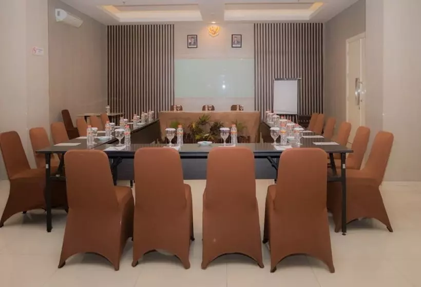 Fotos del hotel Ascent Premiere  And Convention:  7