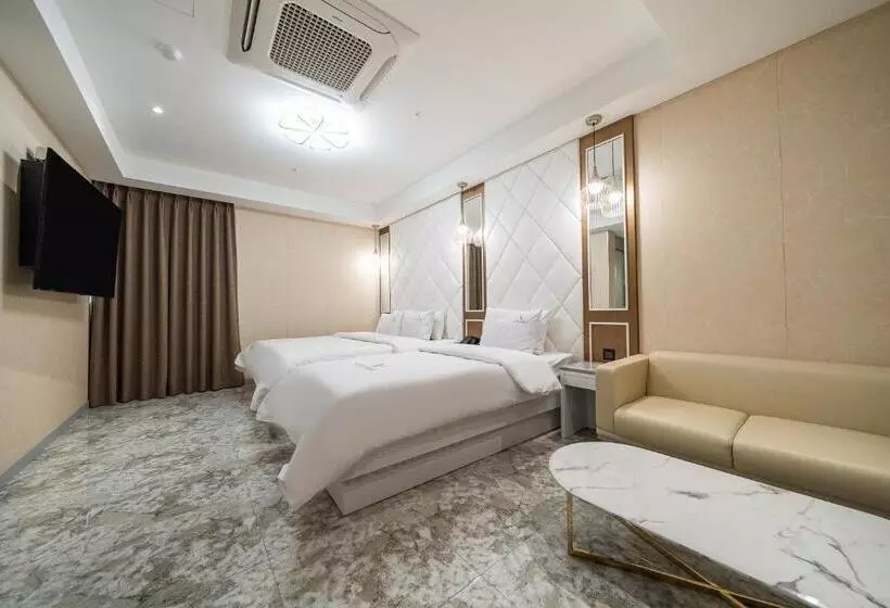 Fotos del hotel Voll:  15