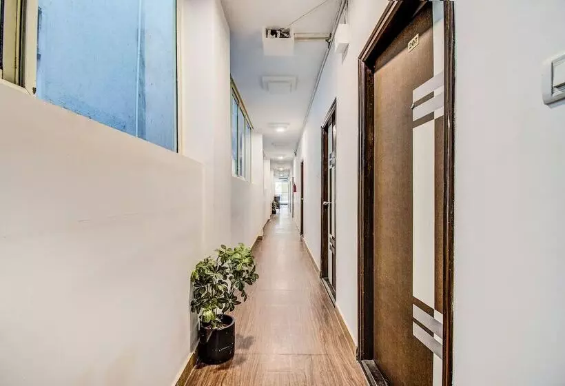 Fotos del hotel Fab Scarlet Marathahalli:  2