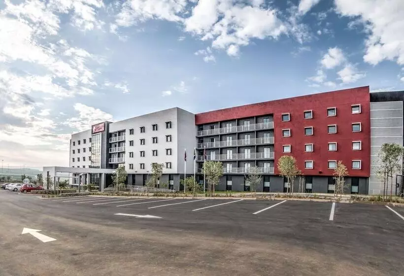 Fotos del hotel City Lodge  Waterfall City:  16