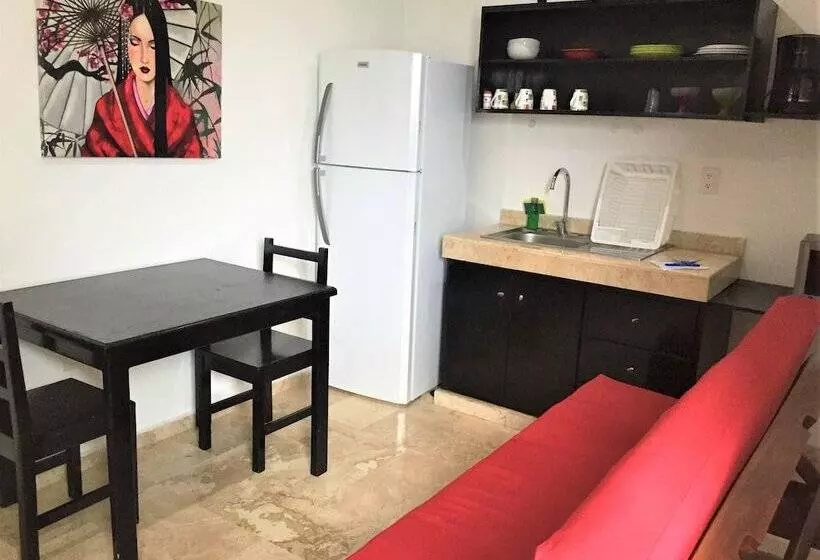 Fotos del hotel La Playa Condo:  18