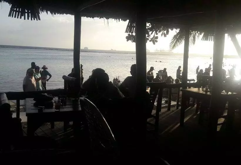 Fotos del hotel Village On The Beach:  3