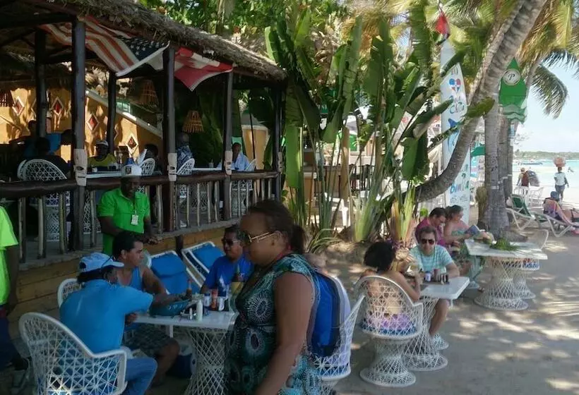 Fotos del hotel Village On The Beach:  7