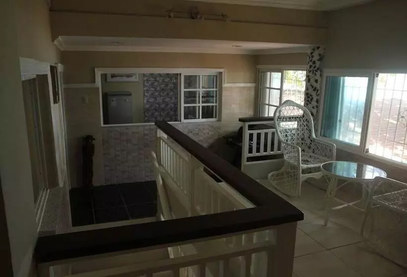 Fotos del hotel Village On The Beach:  4