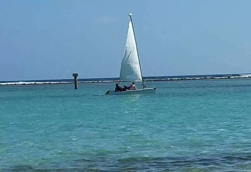 Fotos del hotel Village On The Beach:  11