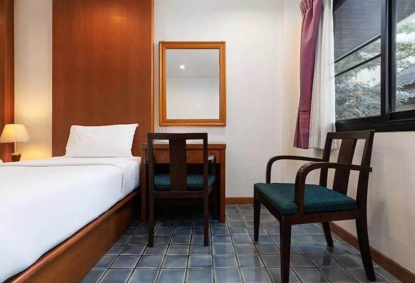 Charlie House Pin Klao