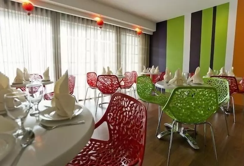 Fotos del hotel Grand Medallion:  13