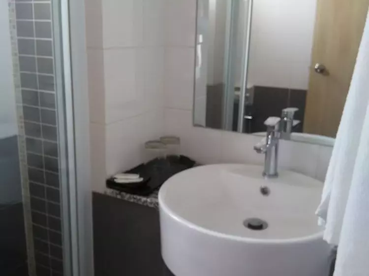 Fotos del hotel Grand Medallion:  6