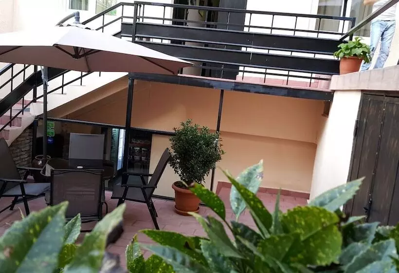 Fotos del hotel Log Inn Boutique:  14