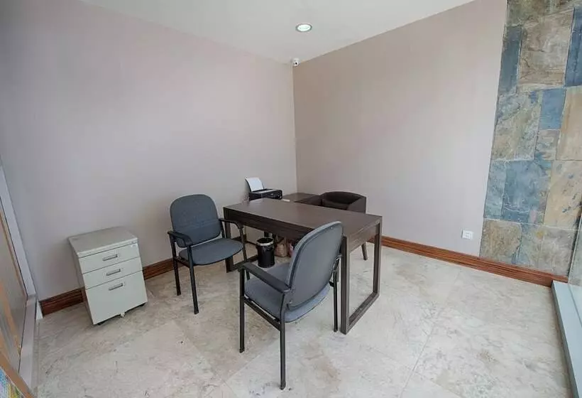 Fotos del hotel Newtown Plaza:  7