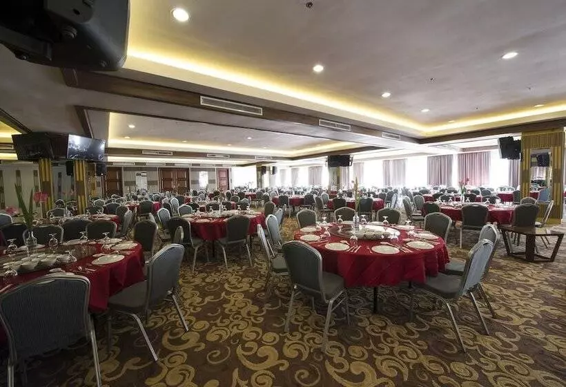 Fotos del hotel Newtown Plaza:  14