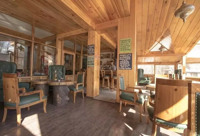 Fotos del hotel Whispering Inn By Vivaan:  13