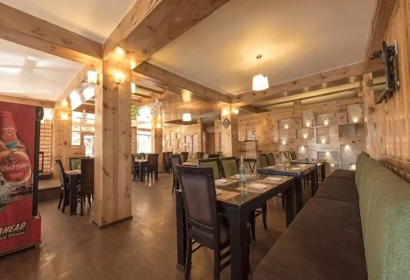 Fotos del hotel Whispering Inn By Vivaan:  3