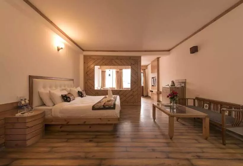 Fotos del hotel Whispering Inn By Vivaan:  12