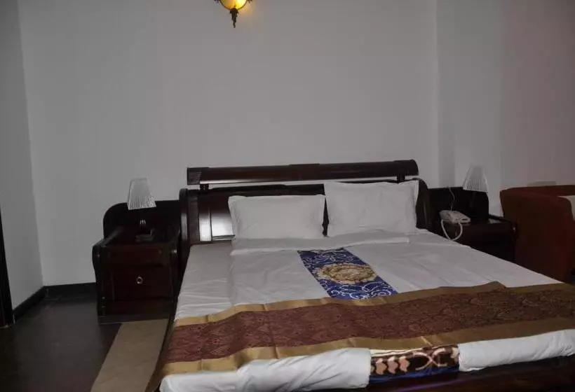 Fotos del hotel Biraj International Hotel:  18